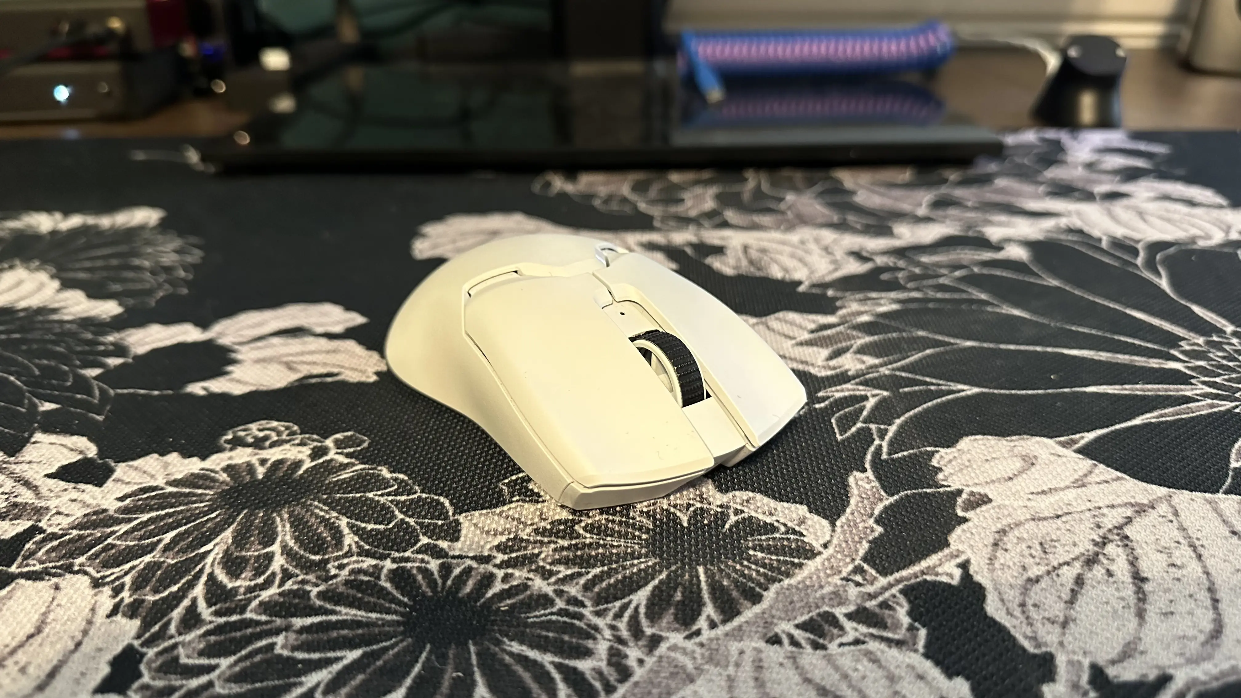 Razer Viper Ultimate (white)